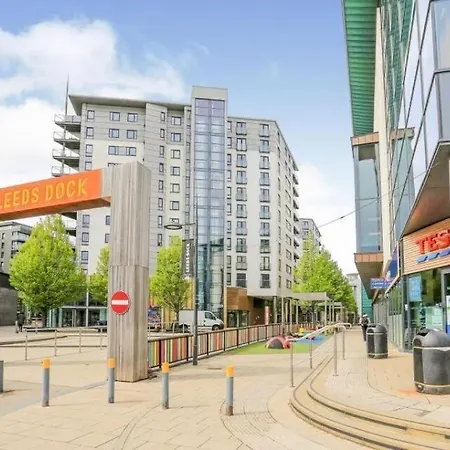 King River Canal View& Free Secure Parking! Apartment Leeds (West Yorkshire)