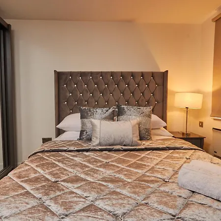 Apartamento King River Canal View& Free Secure Parking! *