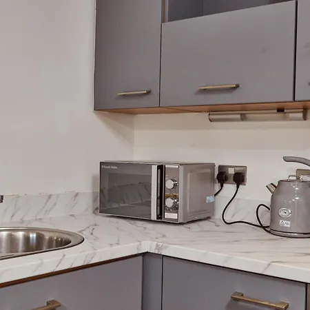 King River Canal View& Free Secure Parking! *