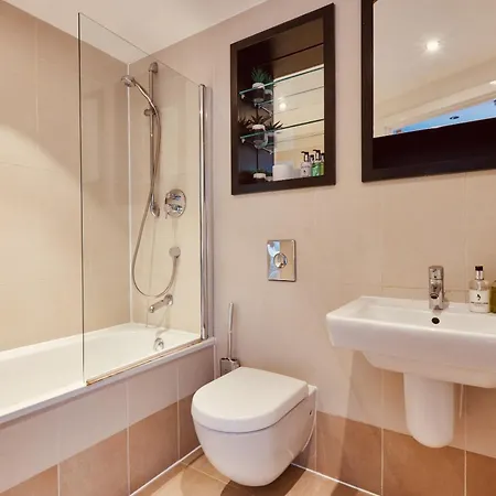 King River Canal View& Free Secure Parking! * Leeds (West Yorkshire)