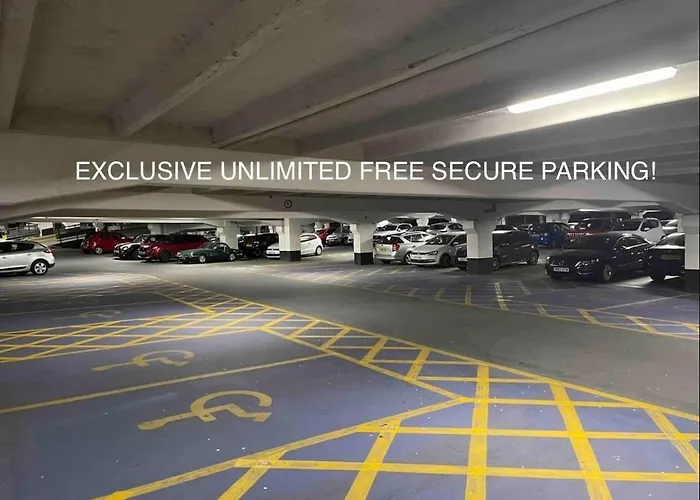 King River Canal View& Free Secure Parking! * Leeds (West Yorkshire)