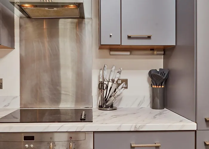 Apartamento King River Canal View& Free Secure Parking!