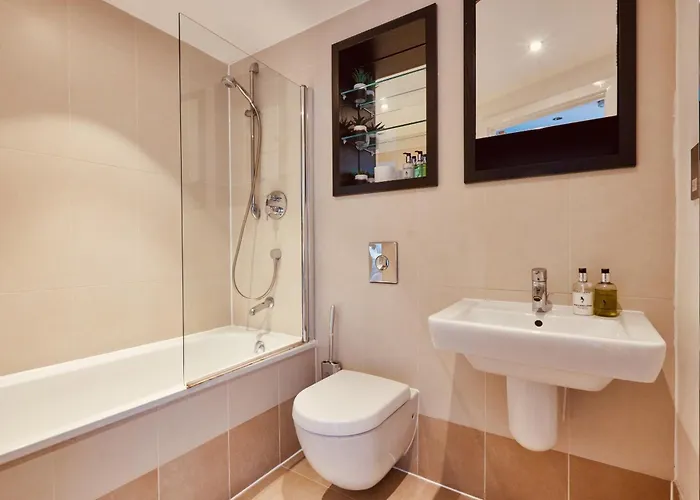 King River Canal View& Free Secure Parking! * Leeds (West Yorkshire)